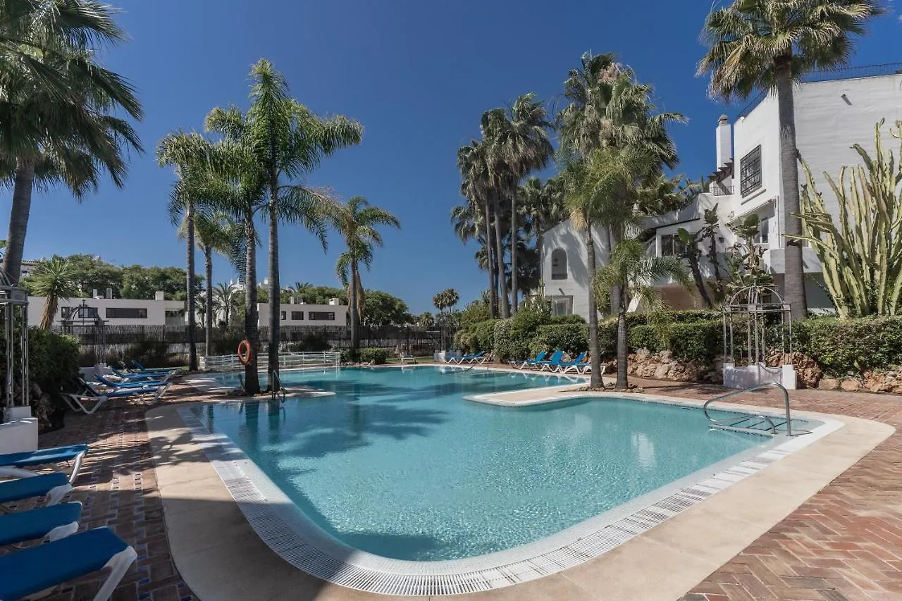 Jardines De La Aldaba 2 Bedrooms Marbella